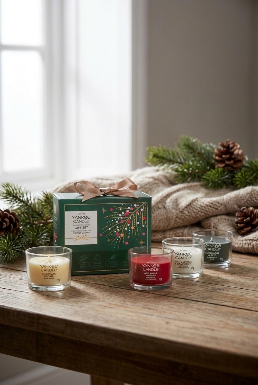 Minis Discovery Natale Confezione Regalo 4 Candele Votive in Vetro
