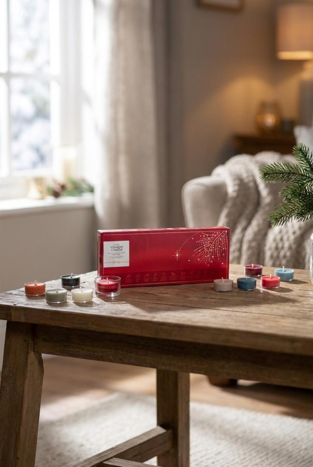 Scented Moments Selection Natale Confezione Regalo 10 Tea Light e Portacandela