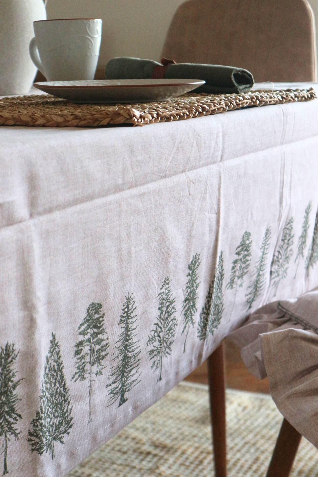 Natural Pine Trees Tovaglia