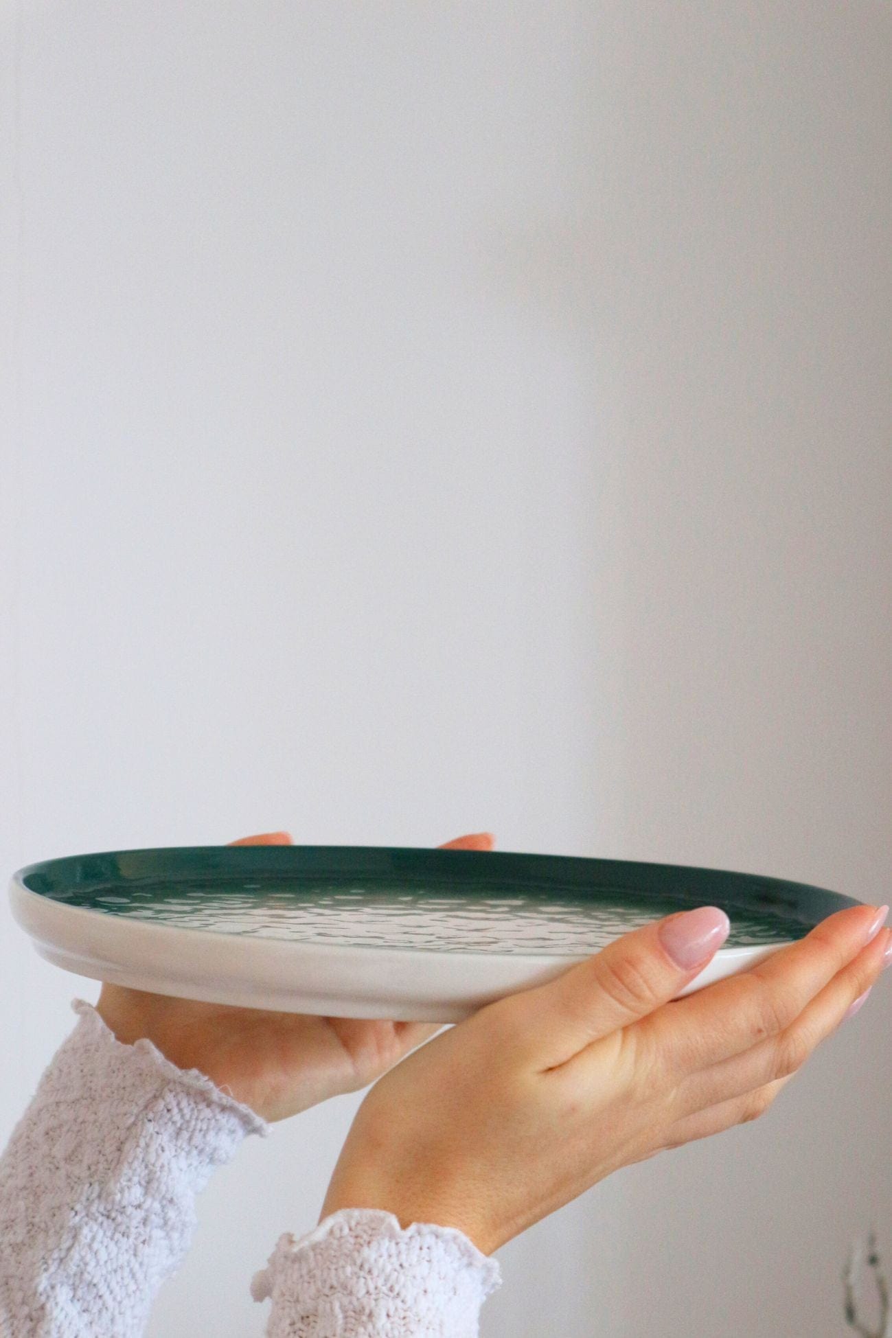 Antiope Design Smeraldo Smeraldo - Piatto in porcellana con fondo in rilievo
| Antiope Design