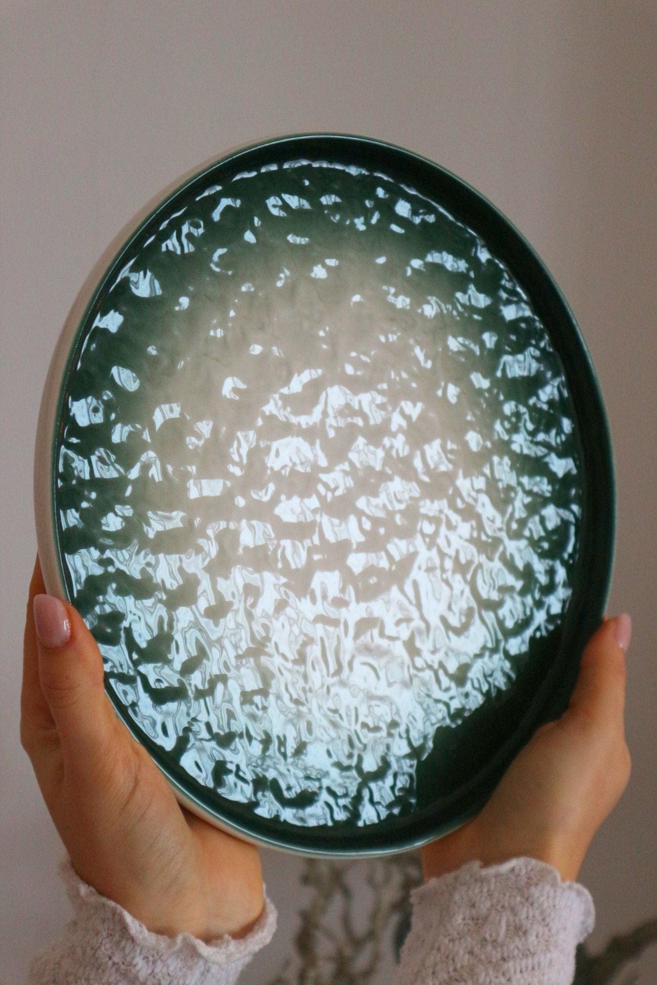 Antiope Design Smeraldo Smeraldo - Piatto in porcellana con fondo in rilievo
| Antiope Design