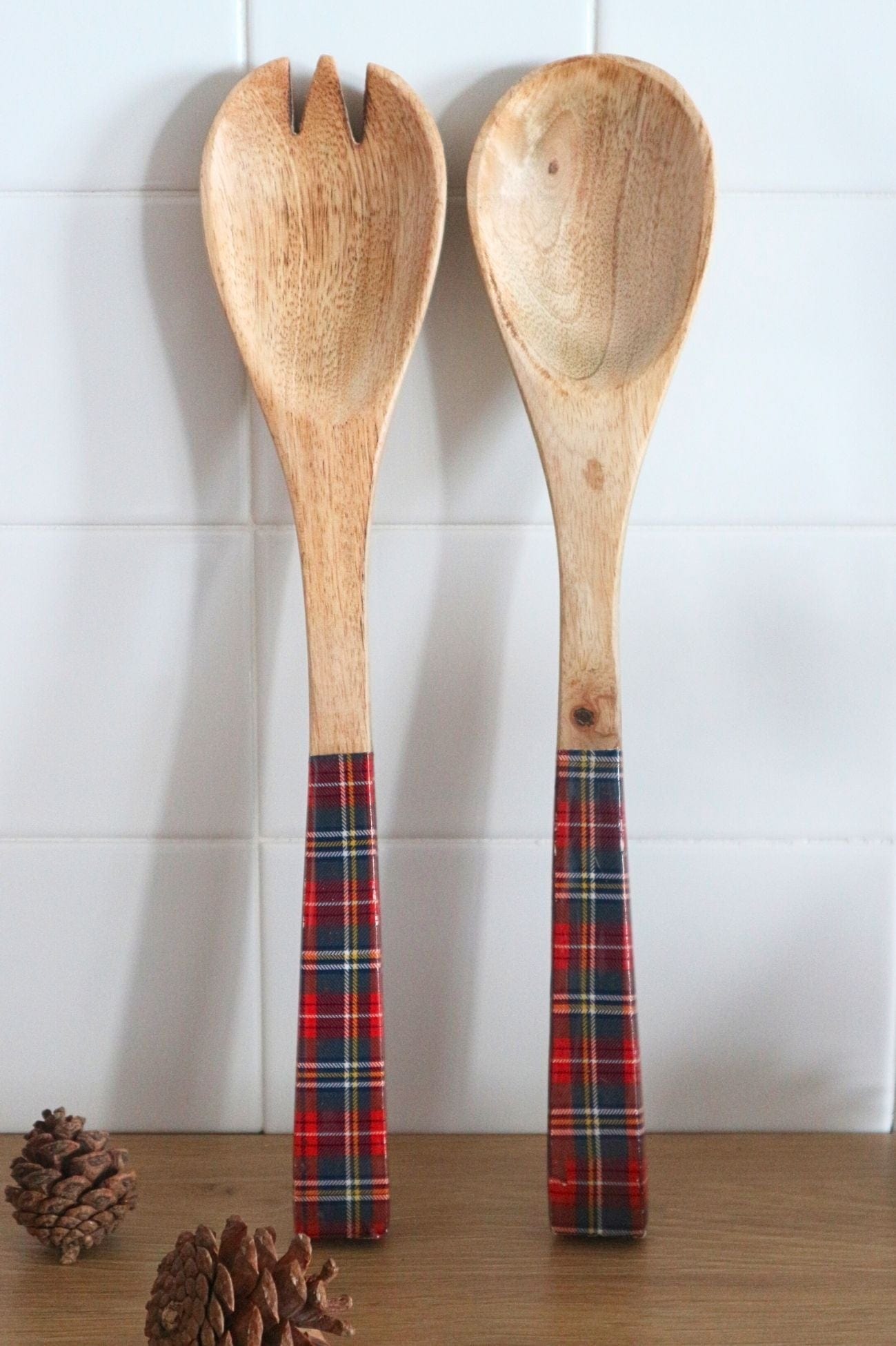 Blanc MariClo' Carol Of The Bells Carol Of The Bells - Set di 2 posate in legno con manico laccato in fantasia tartan | Blanc MariClo'