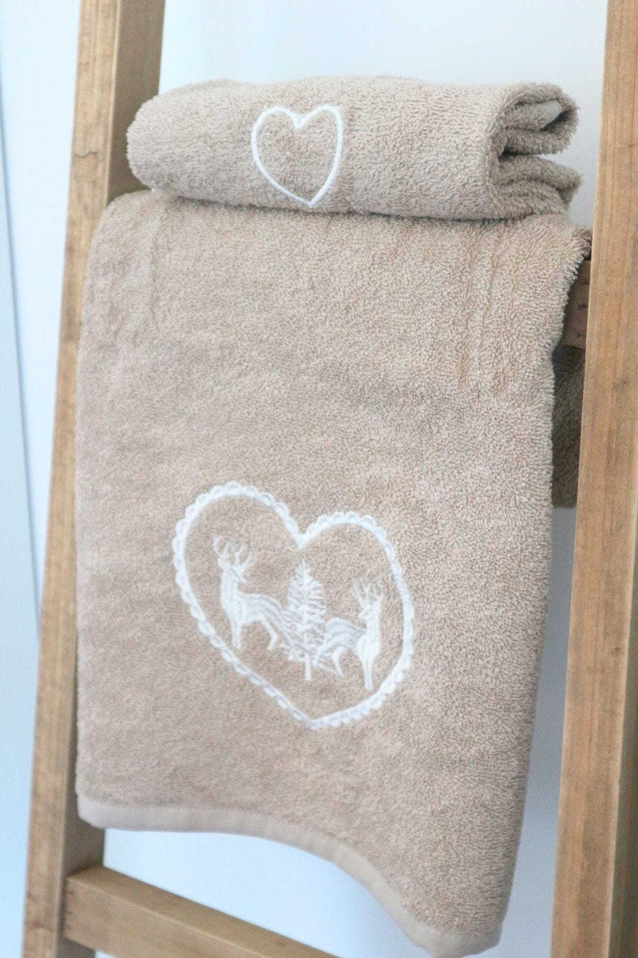 Blanc MariClo' Chalet Chalet - Coppia asciugamano viso e ospite bianco con cuore | Blanc MariClo'