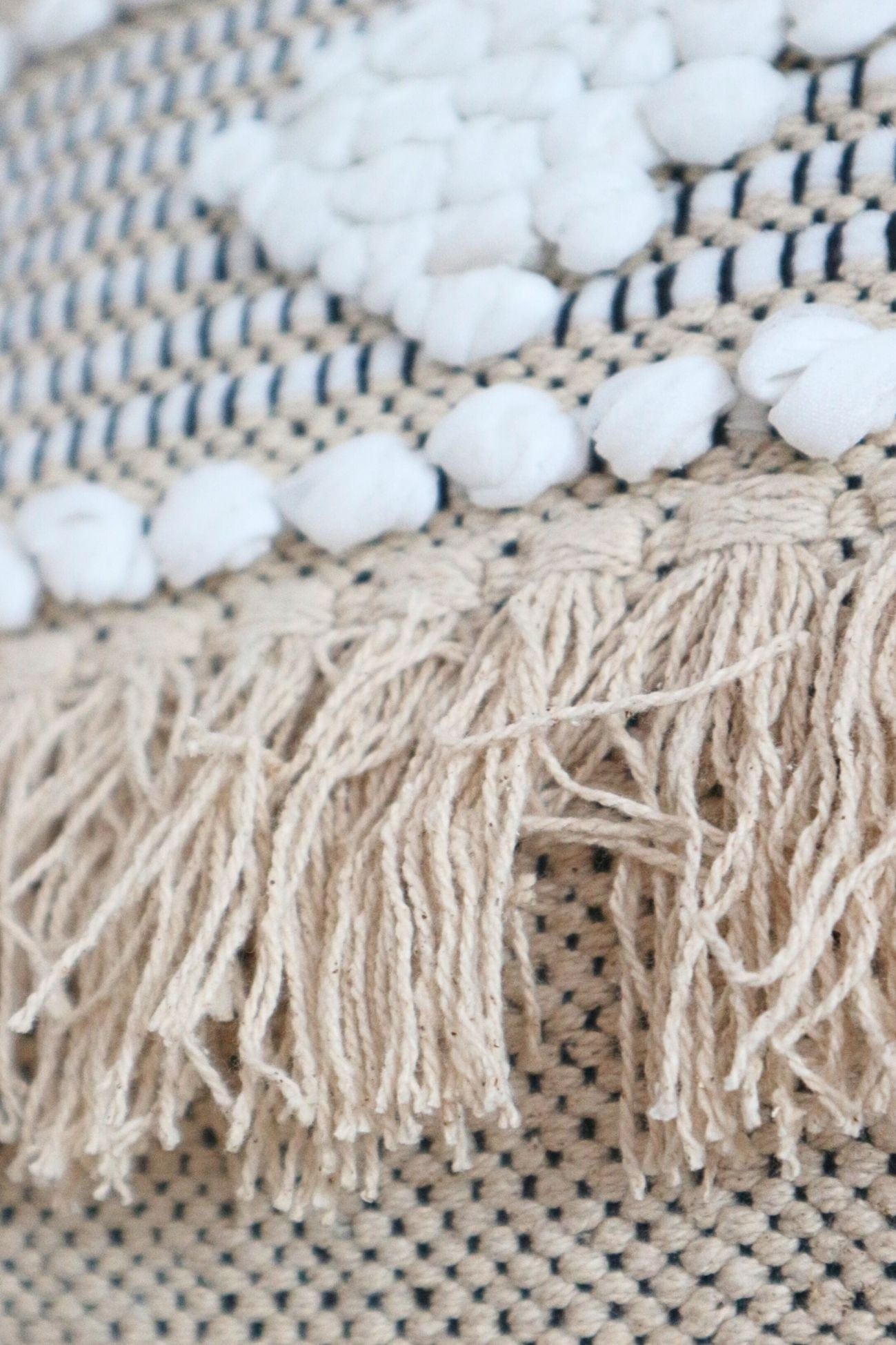 Blanc MariClo' Eclectic Day Eclectic Day - Eclectic Day - Cuscino arredo imbottito con pompons | Blanc MariClo'