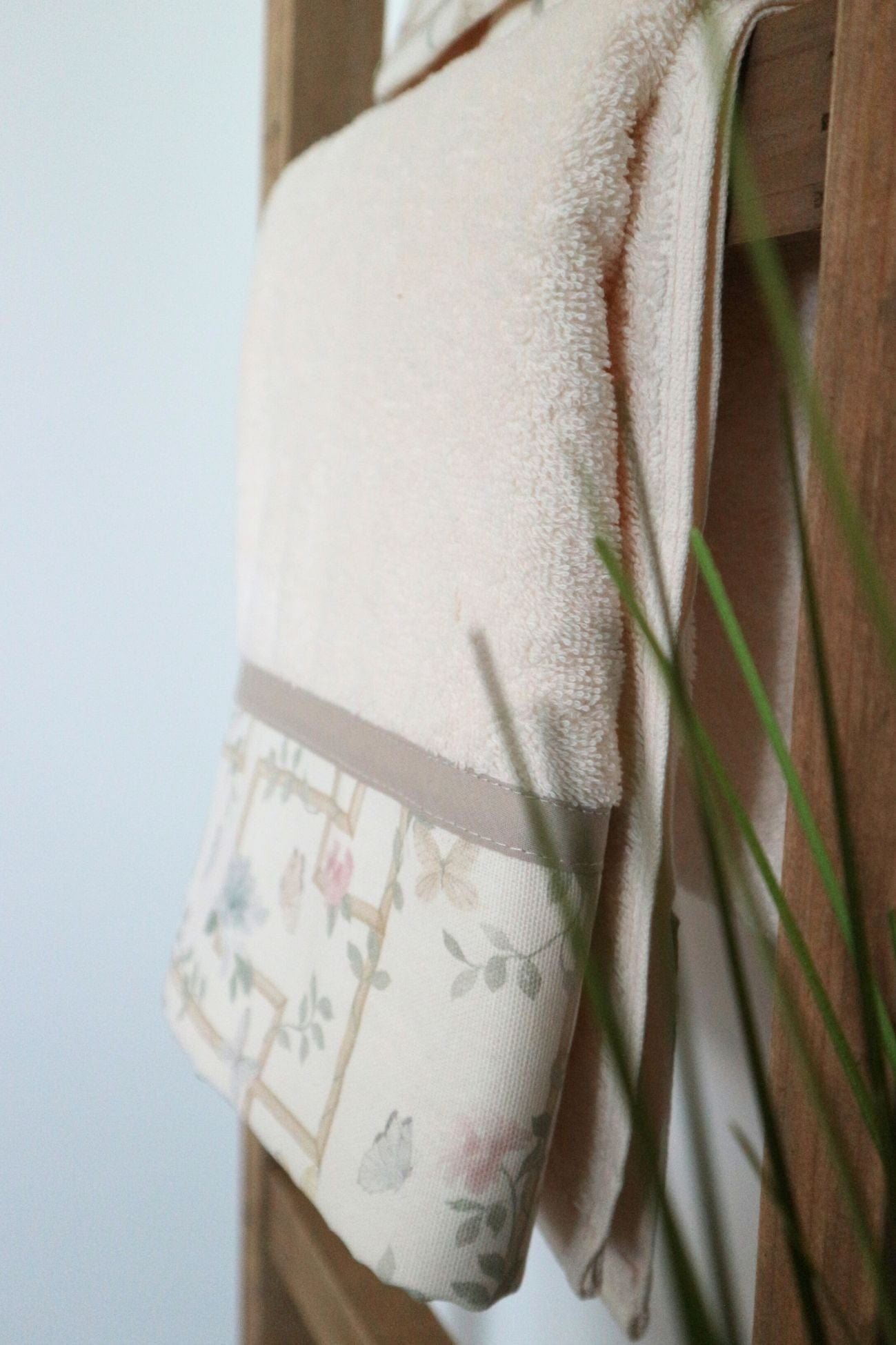 Blanc MariClo' Floral Twist Floral Twist - Coppia asciugamano viso e ospite in cotone | Blanc MariClo'