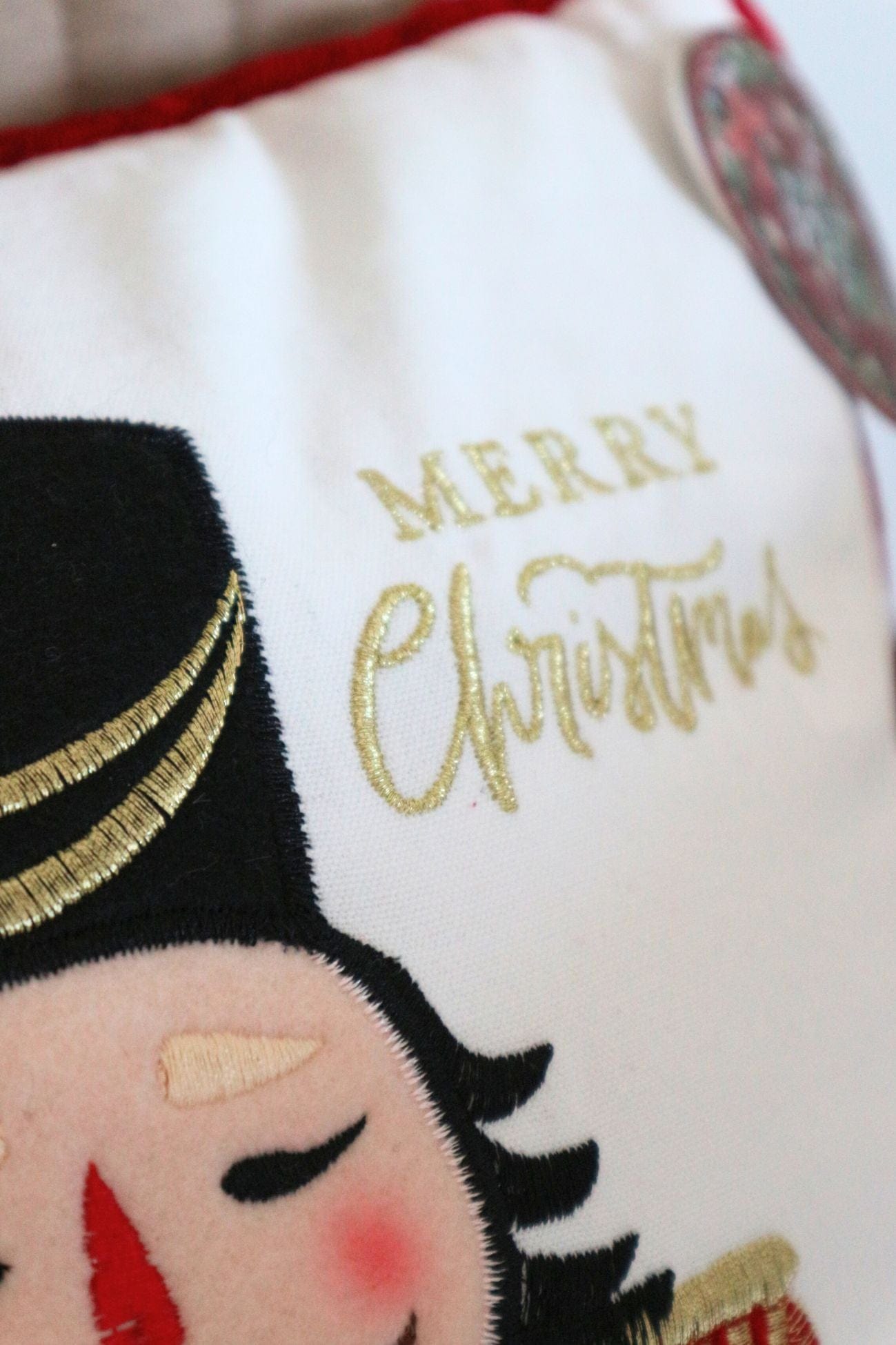 Blanc MariClo' Lo Schiaccianoci Lo Schiaccianoci - Cuscino di Natale bianco con schiaccianoci | Blanc MariClo'