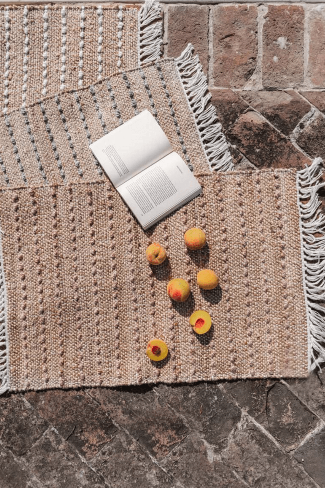 Blanc MariClo' Row Attitude Row Attitude - Tappeto in juta con frange e cuciture marroni 90x60