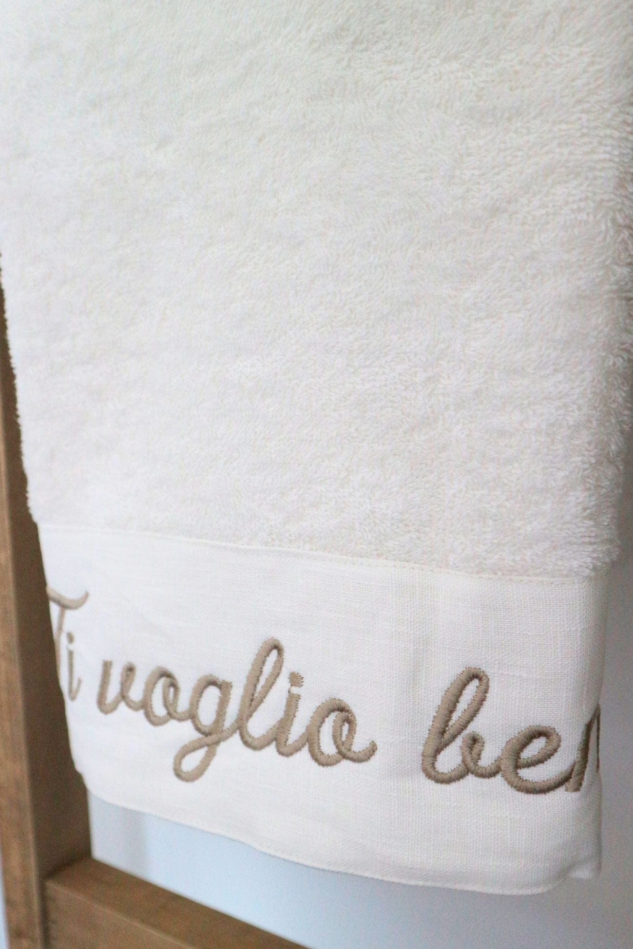 Blanc MariClo' Ti Voglio Bene Ti Voglio Bene - Coppia asciugamano viso e ospite in cotone con balza bianca | Blanc MariClo'