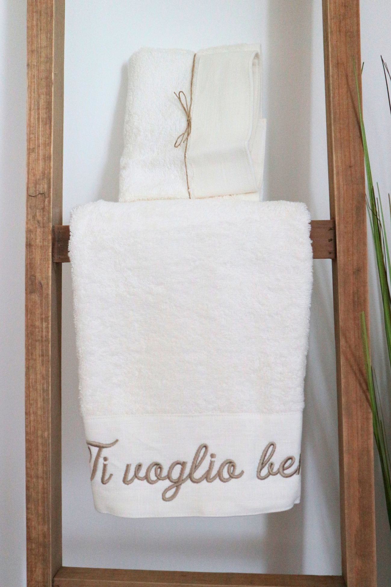 Blanc MariClo' Ti Voglio Bene Ti Voglio Bene - Coppia asciugamano viso e ospite in cotone con balza bianca | Blanc MariClo'