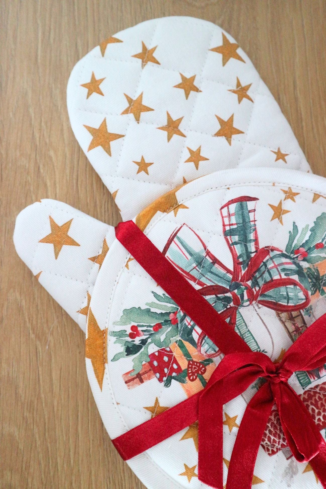 Blanc MariClo' Un Natale Italiano Un Natale Italiano - Set guanto da cucina e presina natalizia | Blanc MariClo'
