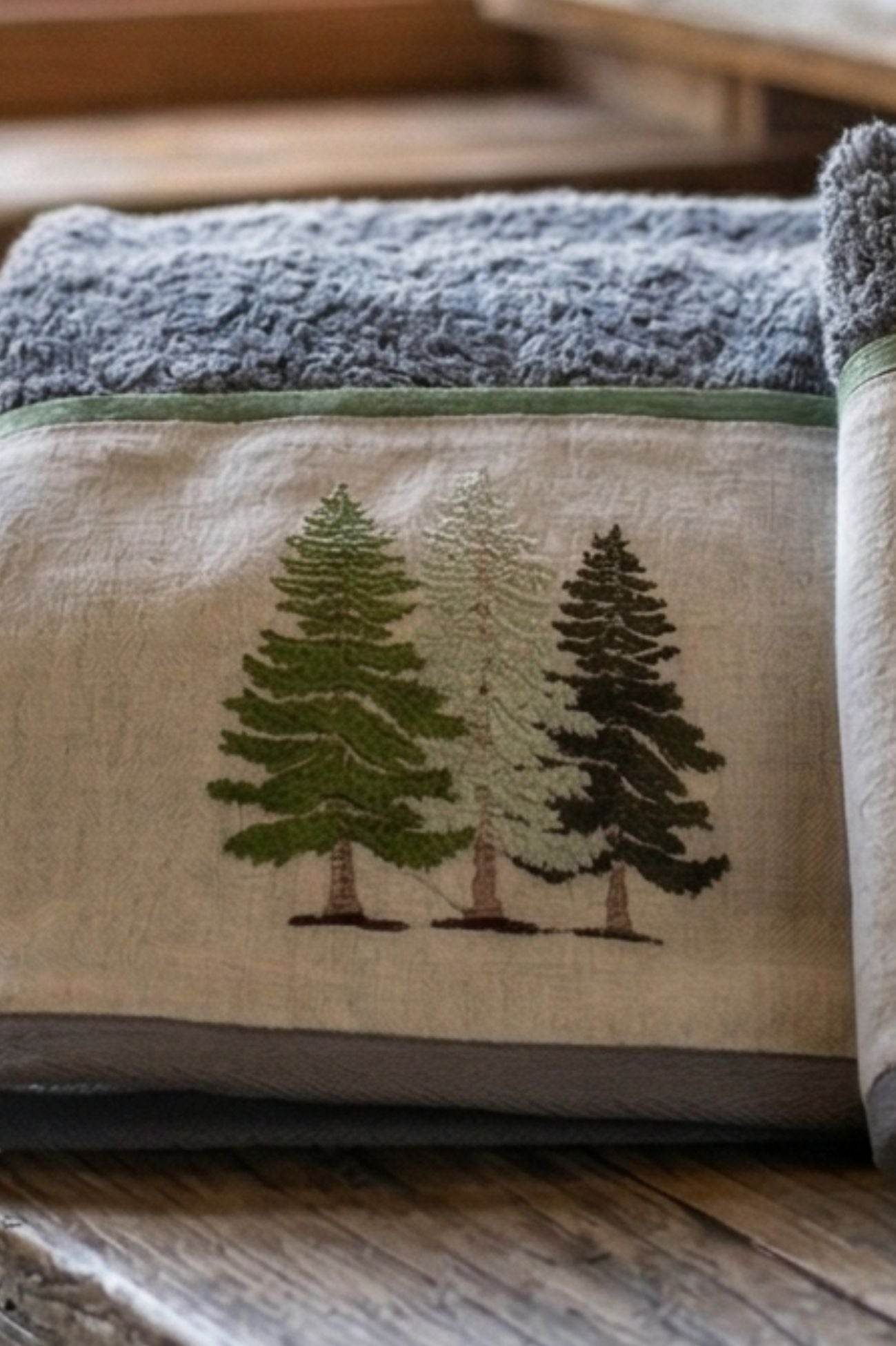 Abetaia Coppia Spugna Ricamata Abeti Grigio