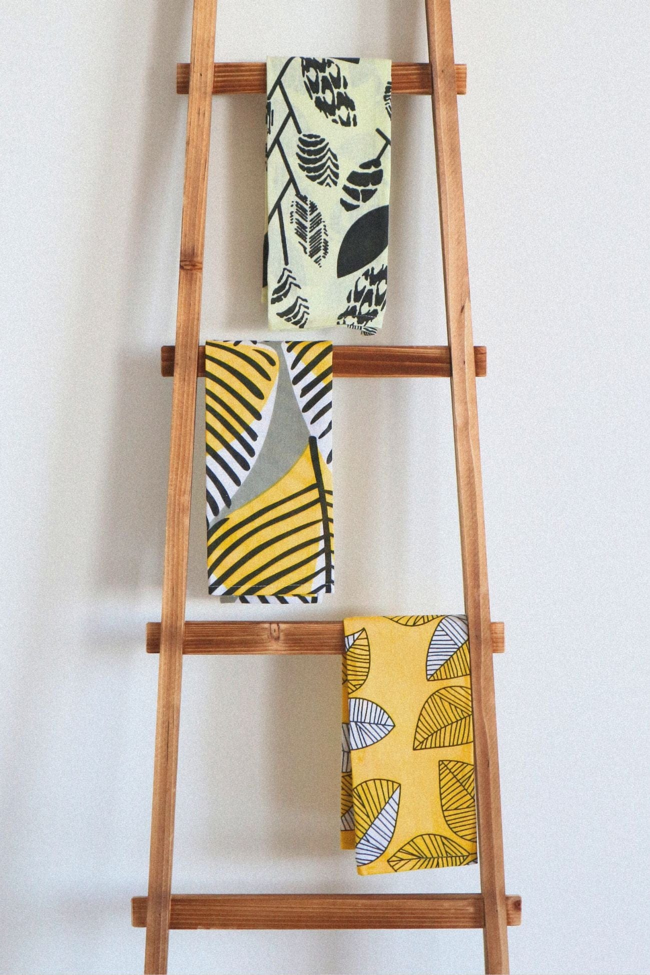 Item International Cleo Cleo - Set di 3 strofinacci in cotone multicolore con foglie | Item International