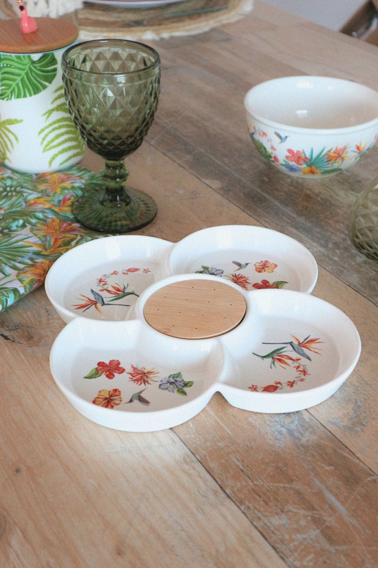 Item International Galia Galia - Ciotola in ceramica bianca con motivo floreale | Item International