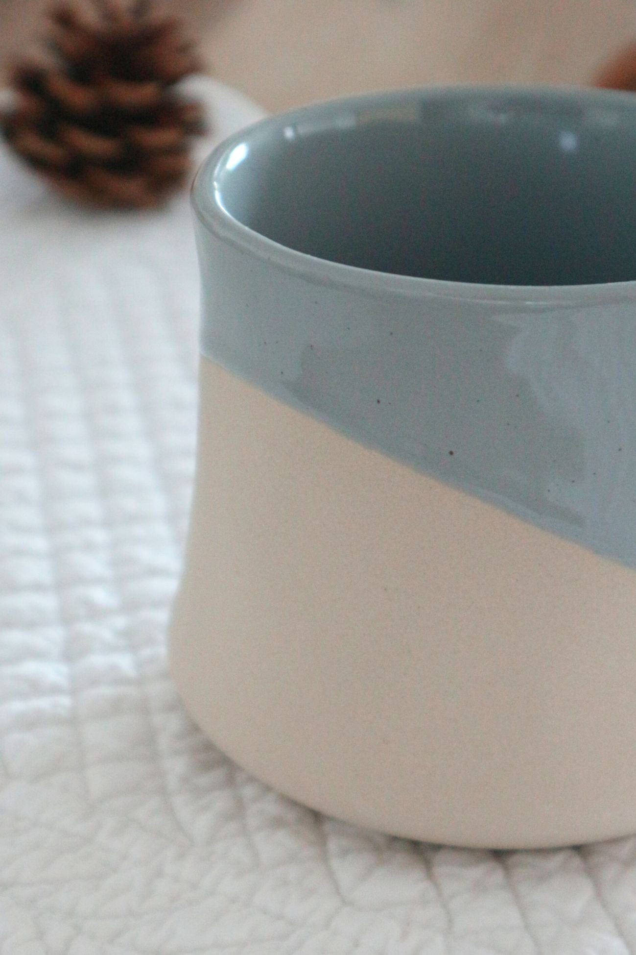 Item International Kamilla Kamilla - Tazza in porcellana con base beige 385 ml | Item International
