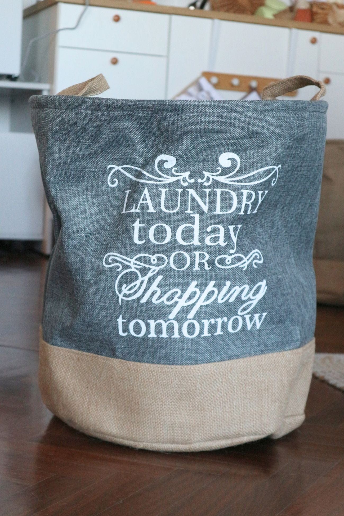 Item International Laundry Today Laundry Today - Cesto portabiancheria grigio grande con manici | Item International