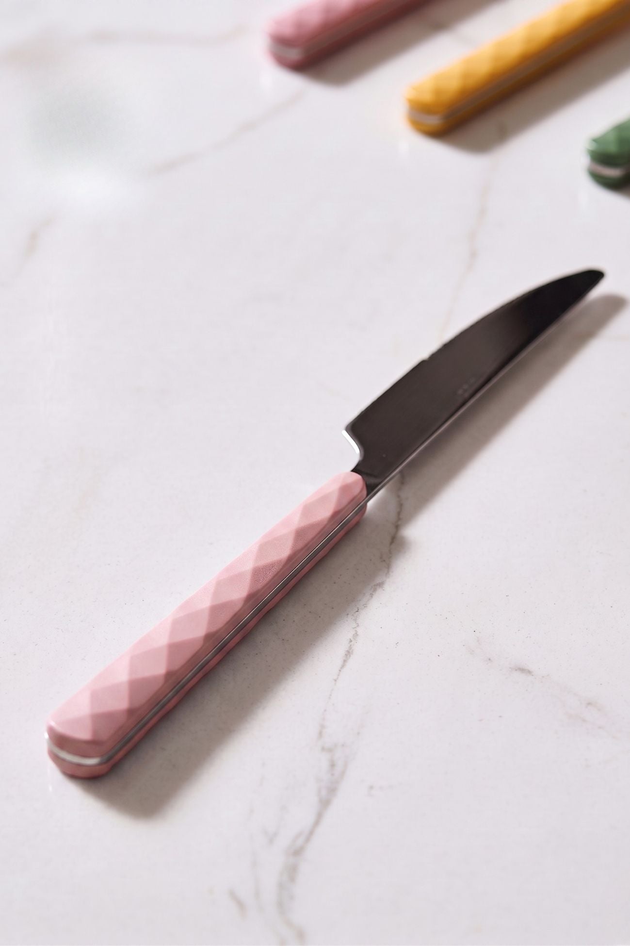 Aura Coltello Rosa