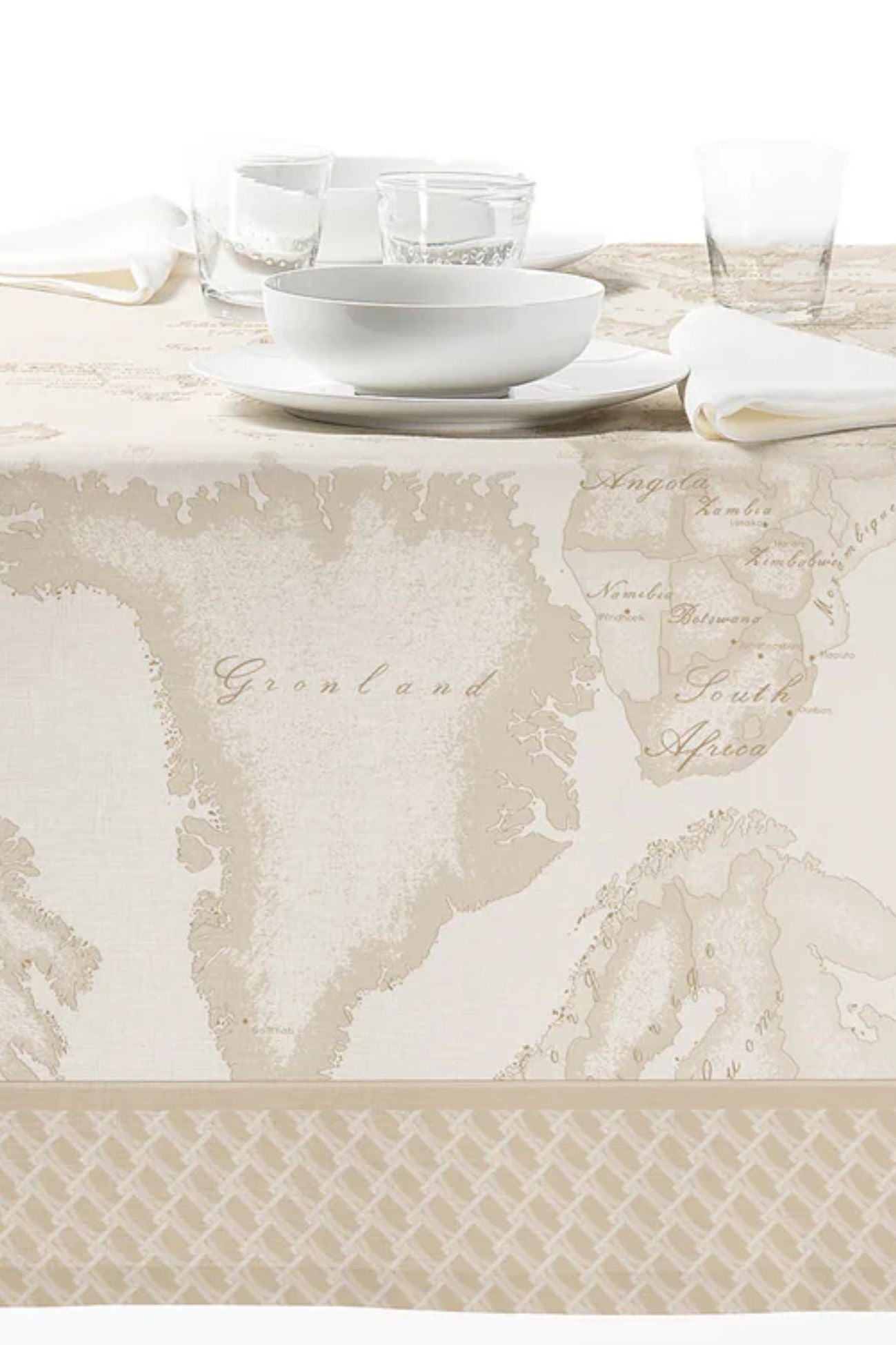 Geo White Monogram Tovaglia