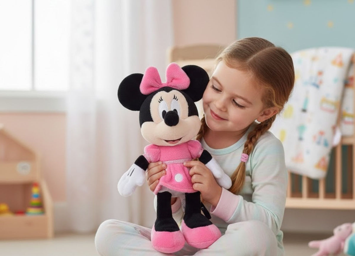 Minnie Fuchsia Mickey & Friends
