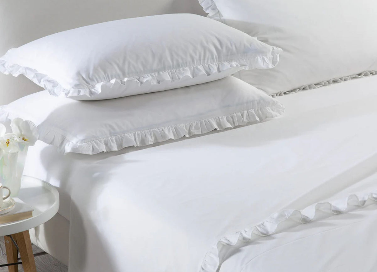 Iris White Bed Set