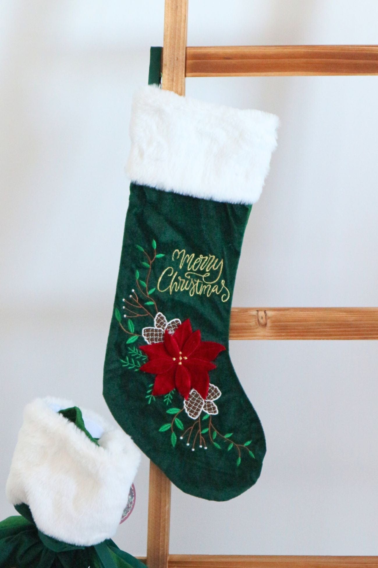 Blanc MariClo' Lo Schiaccianoci Lo Schiaccianoci - Calza di Natale in velluto verde | Blanc MariClo'