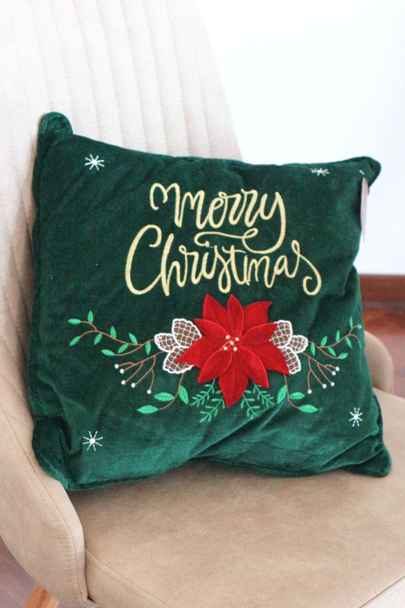Blanc MariClo' Lo Schiaccianoci Lo Schiaccianoci - Cuscino di Natale in velluto verde con scritta Merry Christmas | Blanc MariClo'