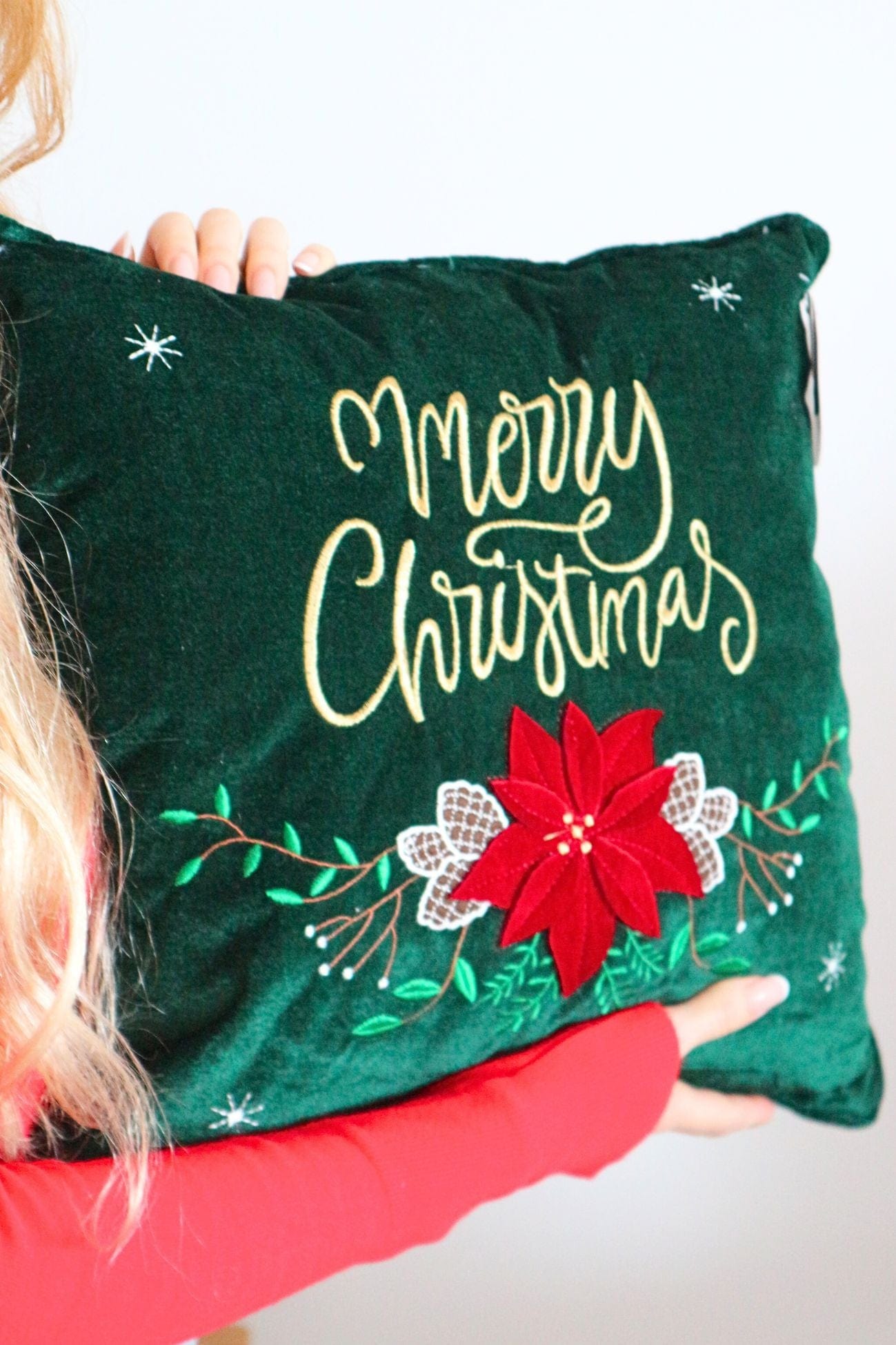 Blanc MariClo' Lo Schiaccianoci Lo Schiaccianoci - Cuscino di Natale in velluto verde con scritta Merry Christmas | Blanc MariClo'