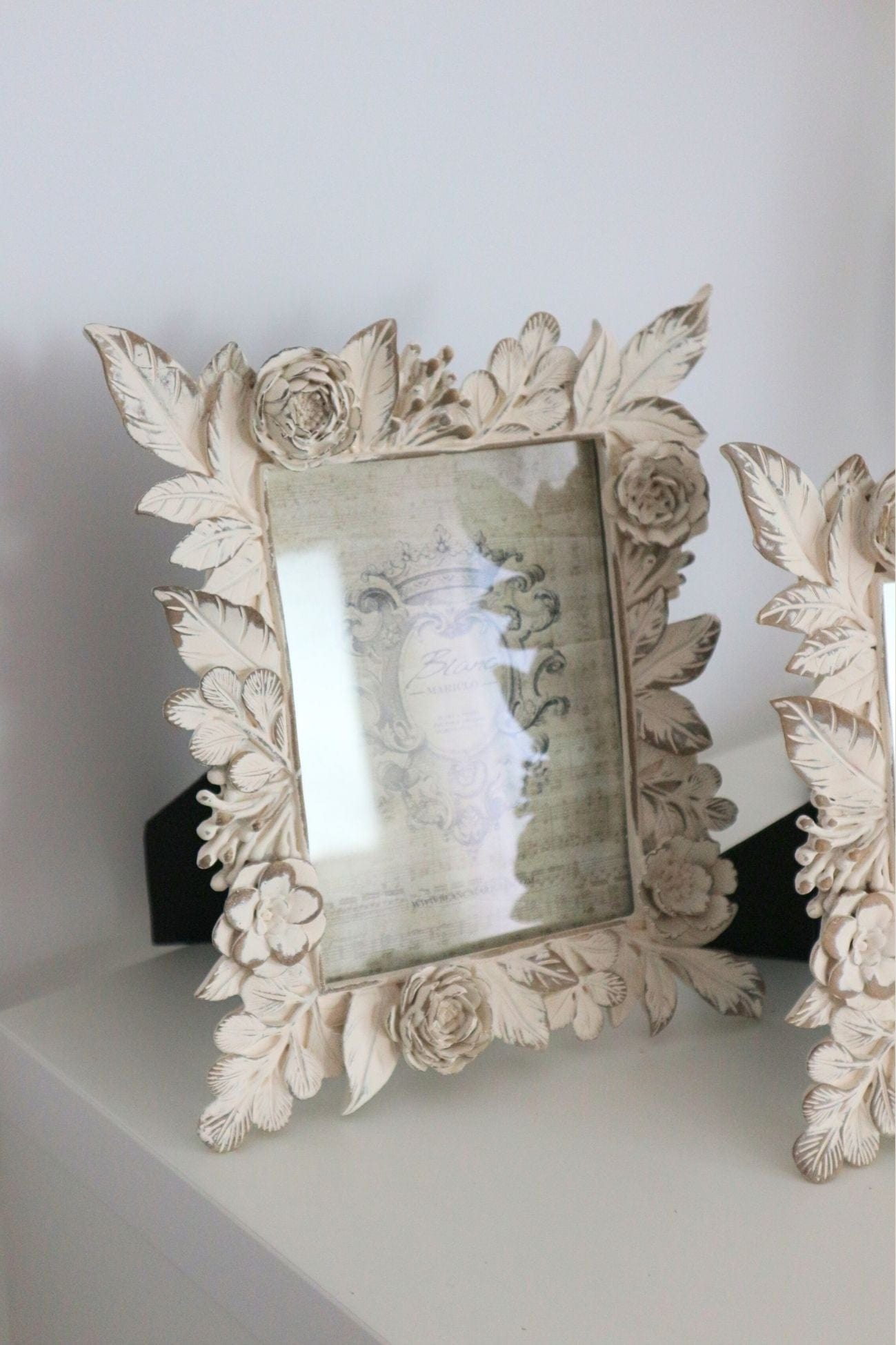 Blanc MariClo' Sentimento Sentimento - Sentimento - Cornice portafoto con rose e foglie - due dimensioni | Blanc MariClo' Grande