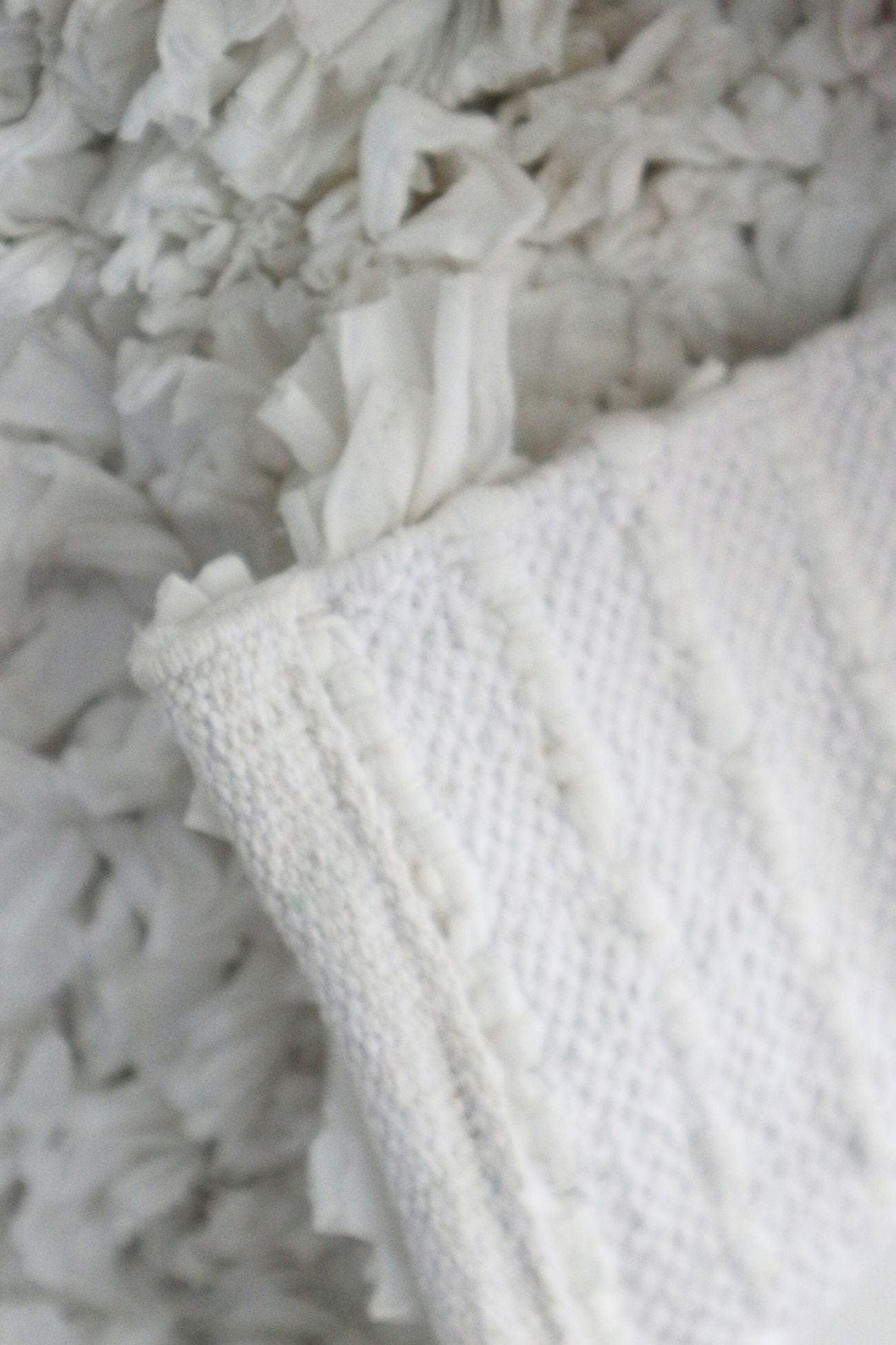 Blanc MariClo' Soft Neige Soft Neige - Soft Neige - Tappetino bianco a lunghe frange in cotone 80x50 | Blanc MariClo'