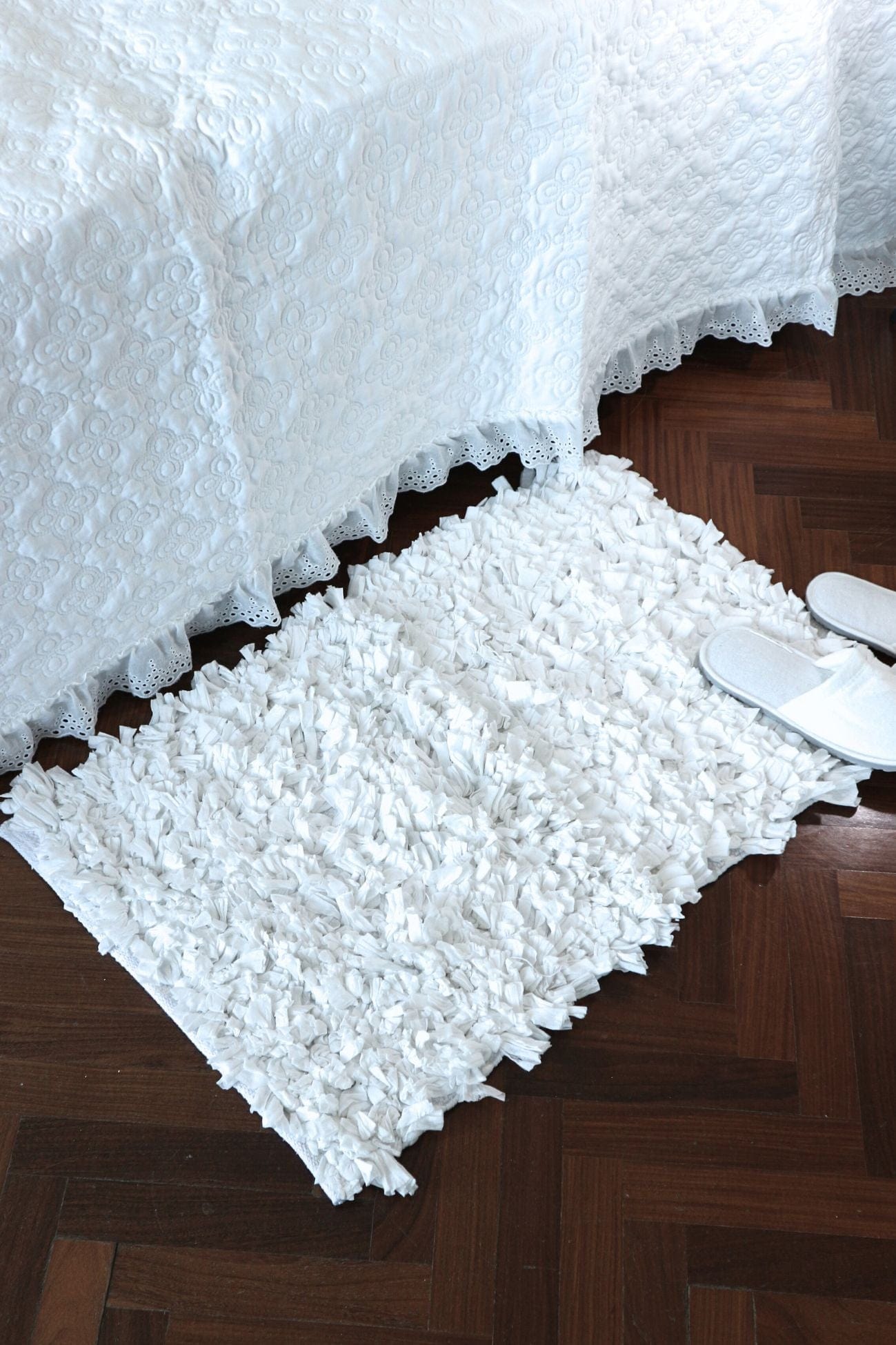 Blanc MariClo' Soft Neige Soft Neige - Soft Neige - Tappetino bianco a lunghe frange in cotone 80x50 | Blanc MariClo'