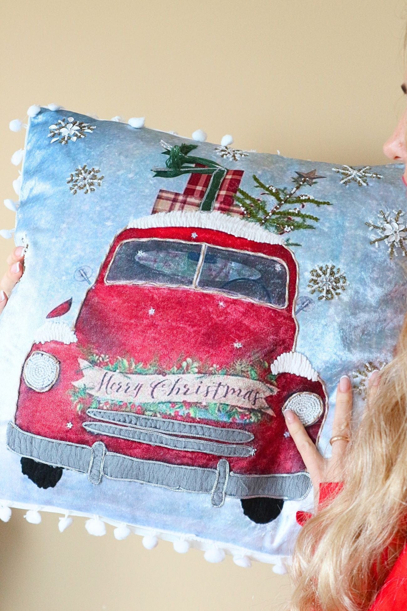 Blanc MariClo' Vigilia di Natale Vigilia di Natale - Cuscino di Natale azzurro con macchina rossa | Blanc MariClo'