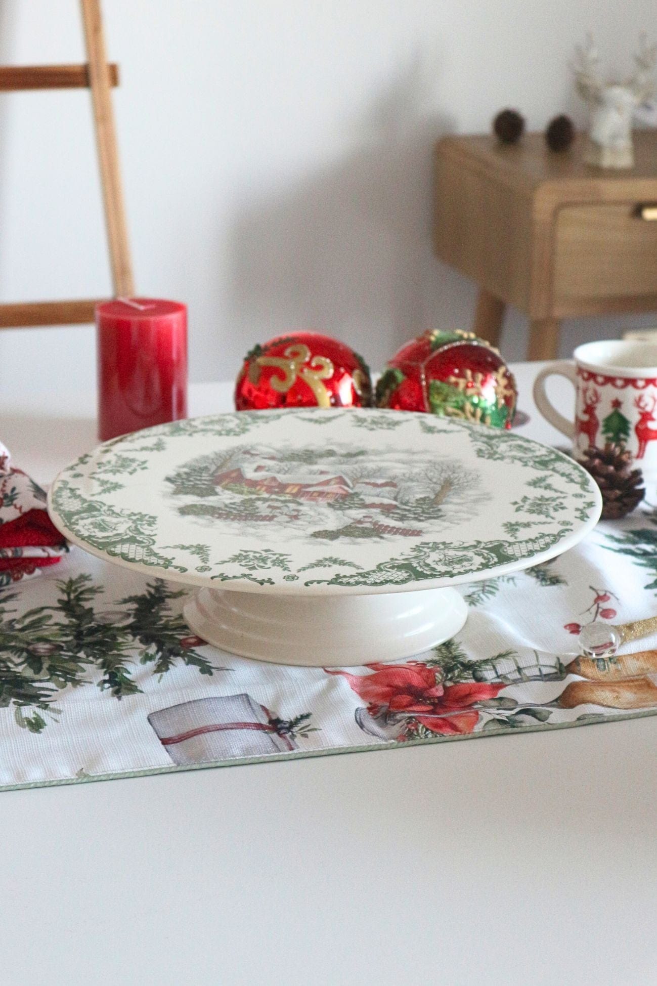 Blanc MariClo' Winter Wonderland Winter Wonderland - Alzatina natalizia per torte e dolcetti in ceramica | Blanc MariClo'