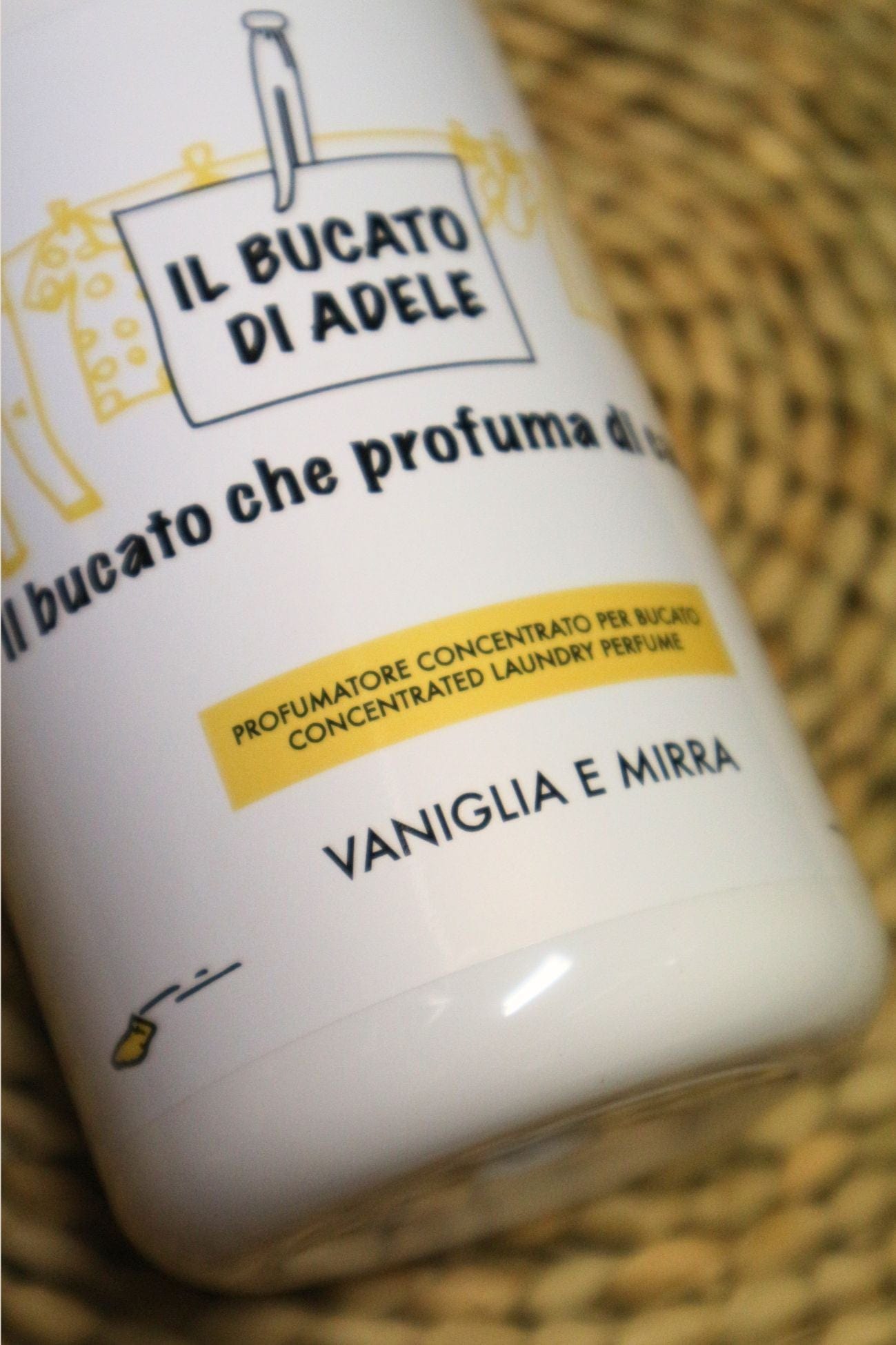 Il Bucato di Adele Vaniglia e Mirra Vaniglia e Mirra - Profumatore per bucato dolce e speziato -  cannella, mirra, vaniglia | Il Bucato di Adele