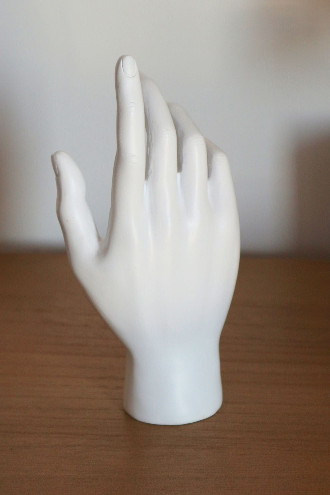 Item International Dagan Dagan - Decorazione in resina a forma di mano bianca | Item International