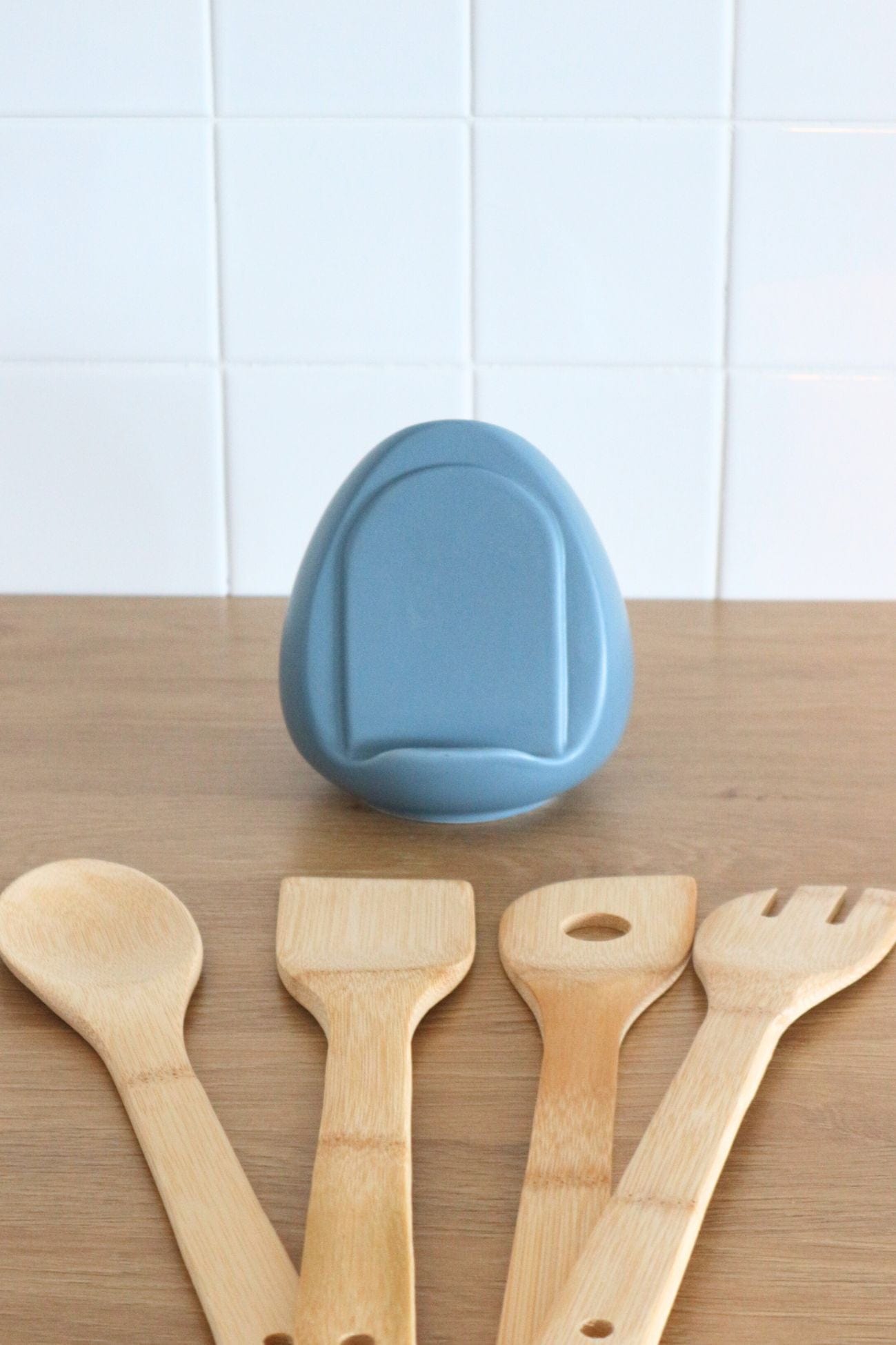 Item International Joseph Joseph - Set di 4 utensili da cucina e portautensili in ceramica azzurra | Item International