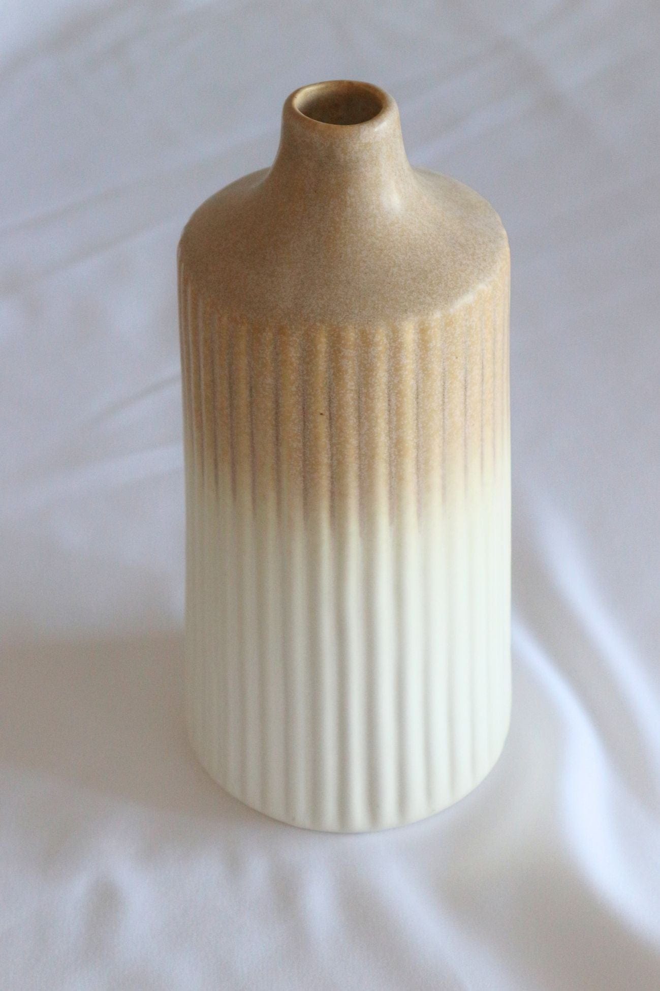 Item International Oronzo Oronzo - Vaso in porcellana sfumato beige | Item International