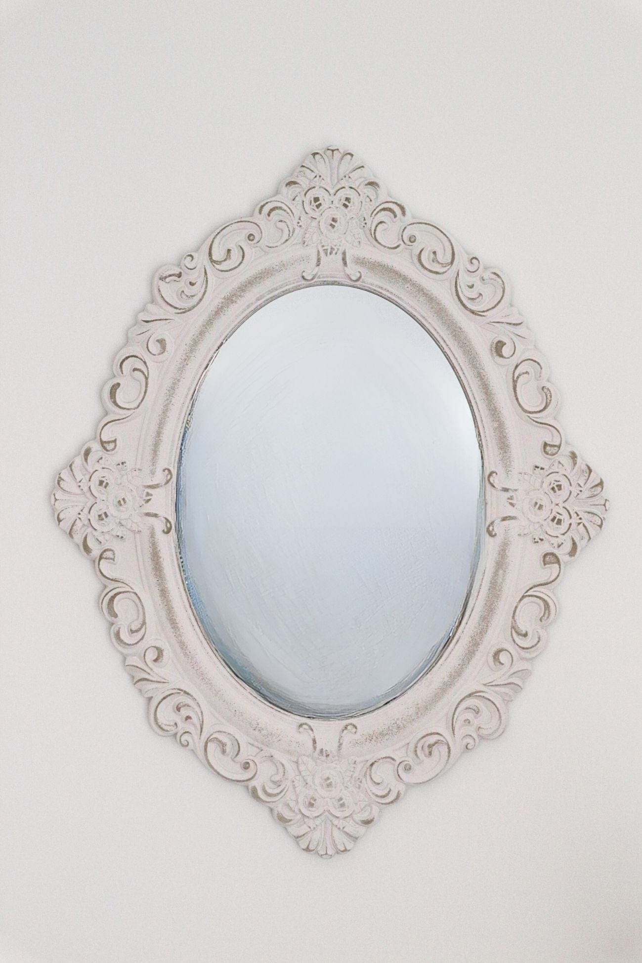 Item International Providence Providence - Specchio shabby chic in legno finto rovinato | Item International
