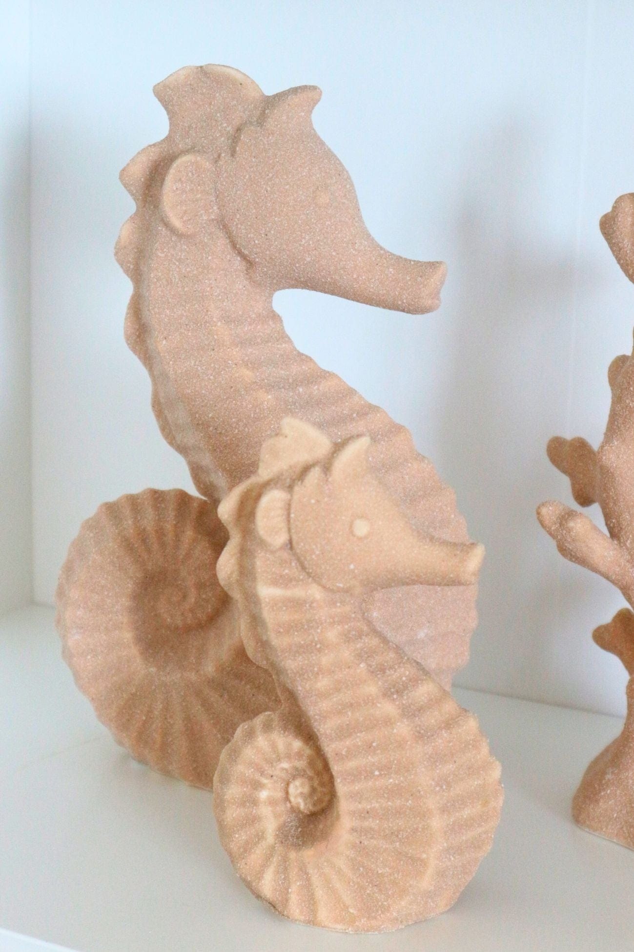 Jolipa Nemo Nemo - Cavalluccio marino decorativo in porcellana beige | Jolipa