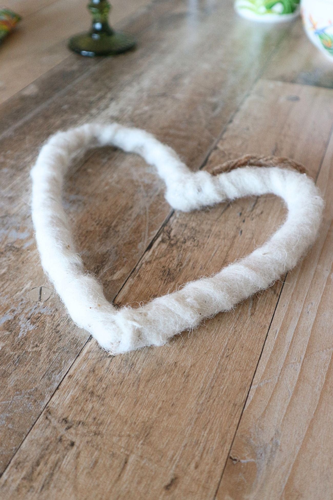 Luxe Lodge Abba Abba - Ciondolo a forma di cuore in lana cotta | Luxe Lodge