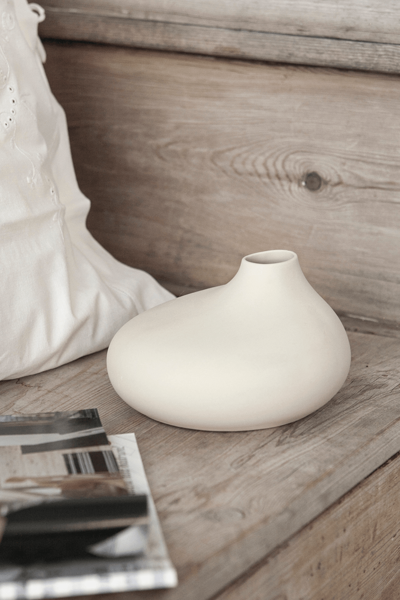 Storefactory Scandinavia Kalla Vaso di design piccolo in ceramica beige