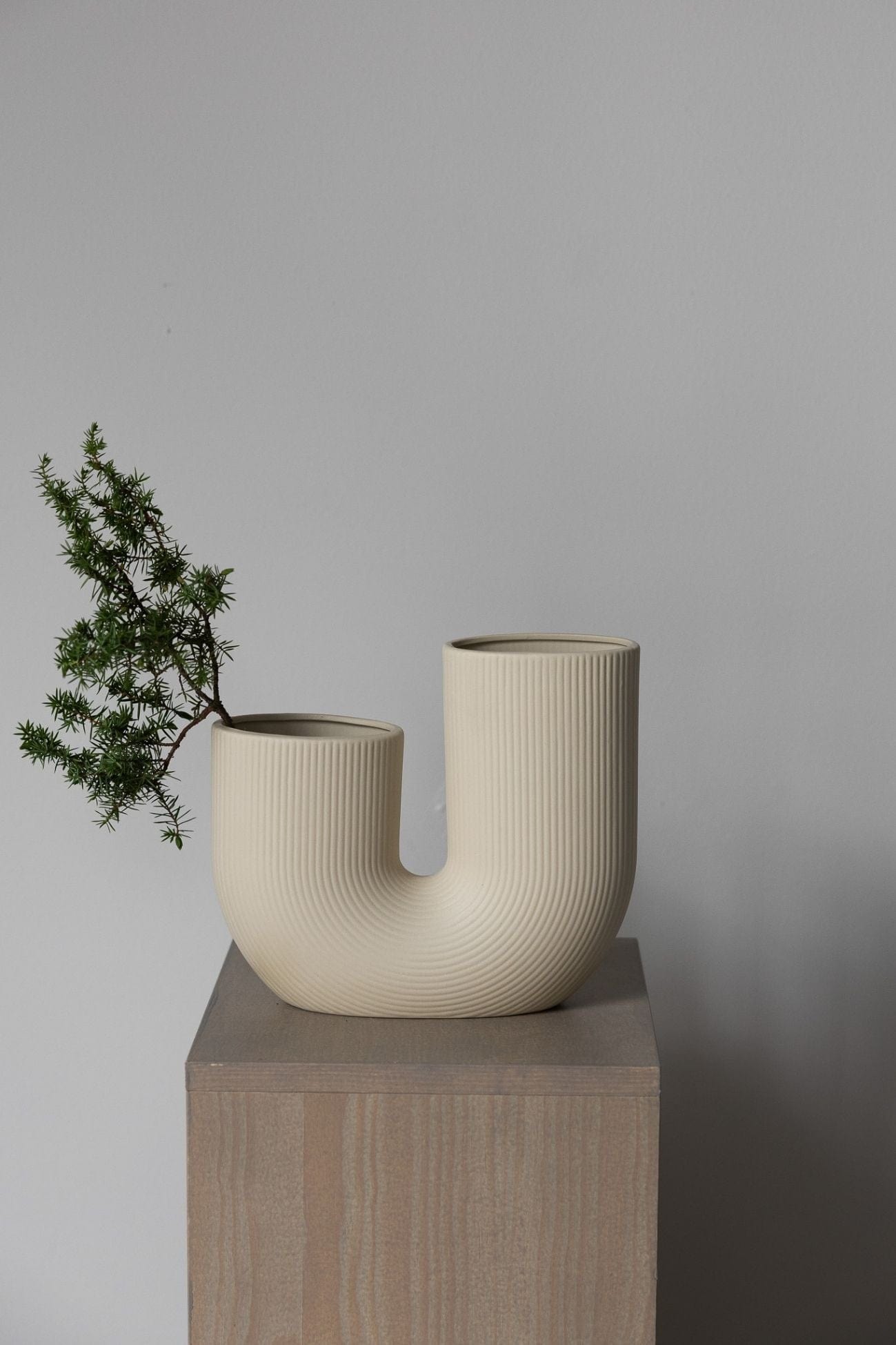 Storefactory Scandinavia Stravalla Stravalla - Vaso di design Stråvalla in ceramica beige | Storefactory Scandinavia